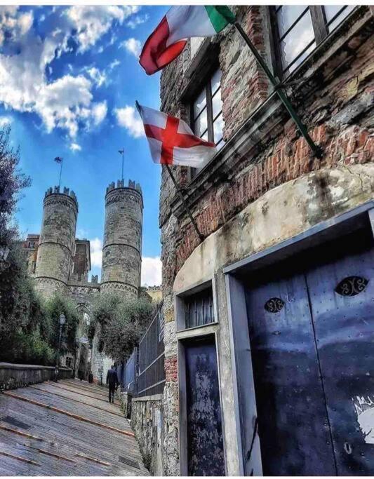 Casa Azzurra, Nel Cuore Di Genova エクステリア 写真