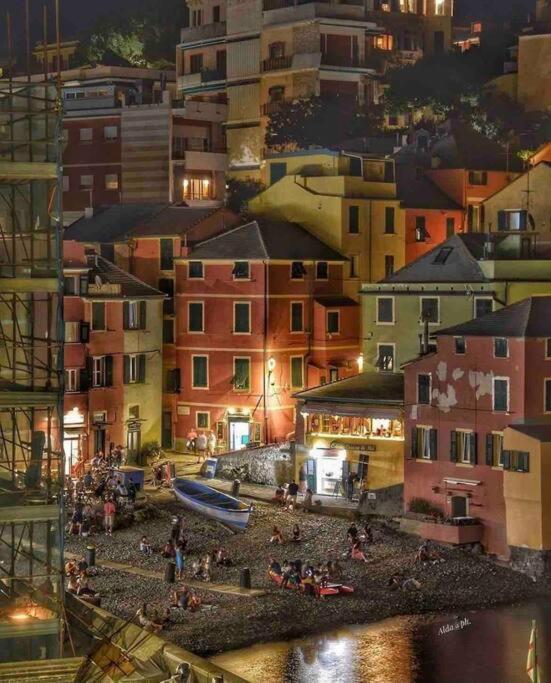 Casa Azzurra, Nel Cuore Di Genova エクステリア 写真
